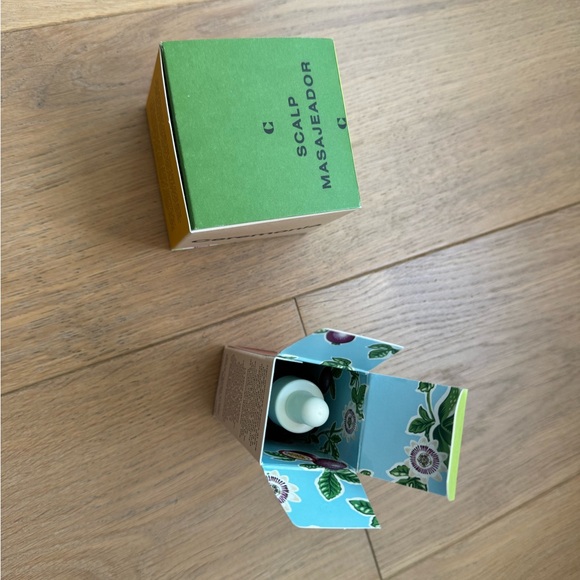 Ceremonia Scalp Massager Set - for Dry Scalp - Power Duo. - NIB - Picture 3 of 13